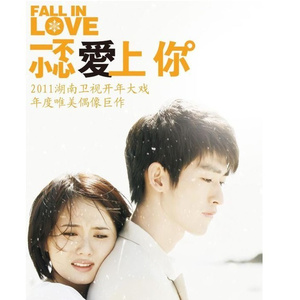 女生脱个精光让男生捅个爽
